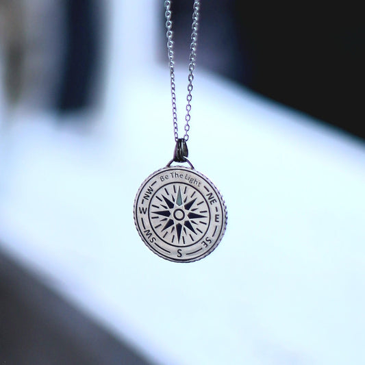 🧭 Be The Light – Glowing Compass Pendant